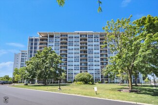 8801 W Golf Rd Unit 6H, Niles, IL 60714