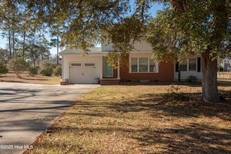 204 Anita Forte Dr, Cape Carteret, NC 28584