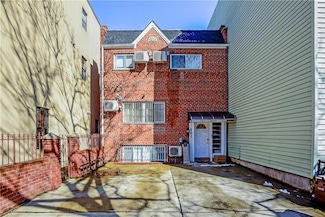 251 67th St Unit 2, Brooklyn, NY 11220