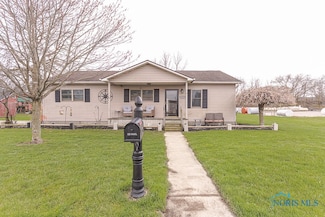 419 Elm St, Hicksville, OH 43526