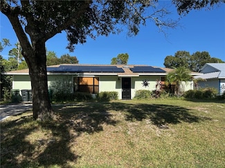 7908 Eden Rd, Fort Pierce, FL 34951