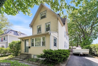 317 S Ridgeway Ave, Glenolden, PA 19036