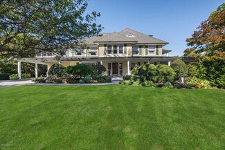 16 Ledge Rd, Old Greenwich, CT 06870