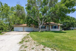 2914 Windy Ridge Rd NE, Swisher, IA 52338