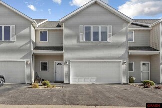 2102 2102 Evergreen Trail, North Mankato, MN 56003