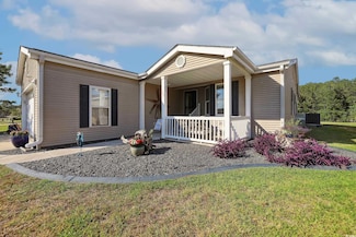 133 Lakeside Crossing Dr, Conway, SC 29526