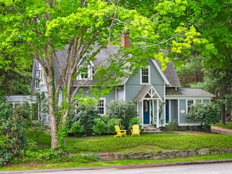 34 West Ave, Essex, CT 06426