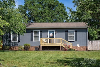 386 Greenlea Cir, Taylorsville, NC 28681