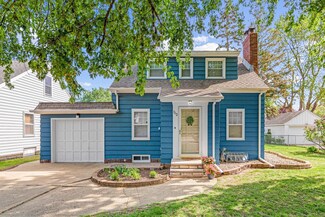 702 Larpenteur Ave W, Saint Paul, MN 55113