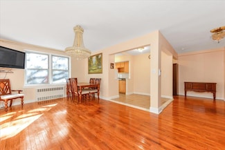 64-35 Yellowstone Blvd Unit 2, Forest Hills, NY 11375