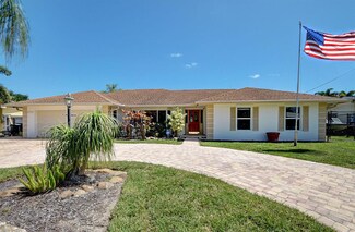 6762 Paul Mar Dr, Lake Worth, FL 33462