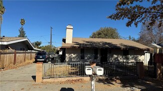 1118 E Campus Way Unit A, Hemet, CA 92543