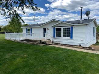 22068 LIX Rd, Warrenton, MO 63383