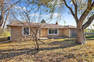 2530 Barbara Ave, Appleton, WI 54915