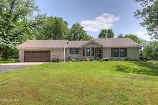 400 Silverwood Ln, Joplin, MO 64801