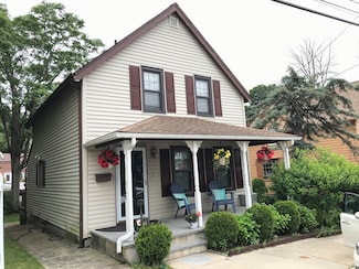 886 Canterbury St, Roslindale, MA 02131