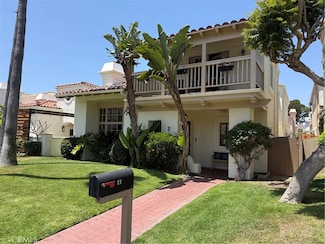 11 Arbolado Ct, Manhattan Beach, CA 90266