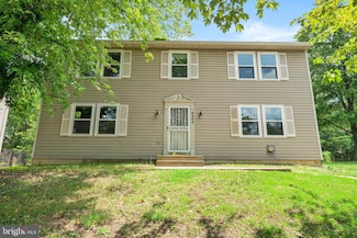 2404 Old Brooks Dr, Suitland, MD 20746