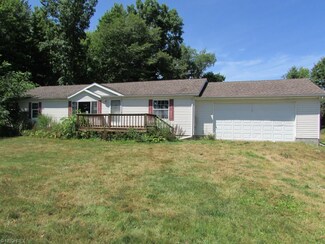3251 Sweet Rd, Conneaut, OH 44030