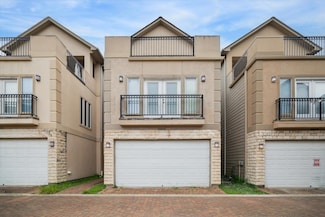 3041 Clinton Dr, Houston, TX 77020