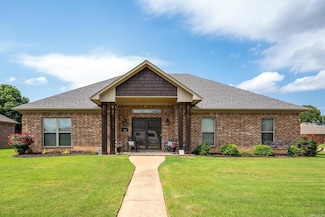 1605 Sylar Cir, Conway, AR 72034