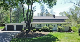 5 Rocky Ln, Medfield, MA 02052