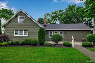 178 Main St, Akron, NY 14001