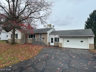 382 Park Ave, Chardon, OH 44024