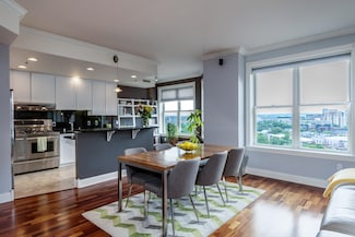 360 W Washington Ave Unit 815, Madison, WI 53703