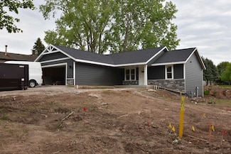 1030 Pinecrest Rd, Howard, WI 54313