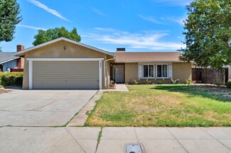 3055 Timmy Ave, Clovis, CA 93612