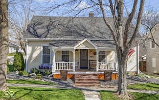 490 W Walnut St, Zionsville, IN 46077