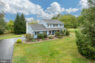1364 W Campbell Rd, Green Lane, PA 18054