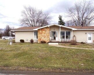 508 N Galloway Rd, Vandalia, MO 63382