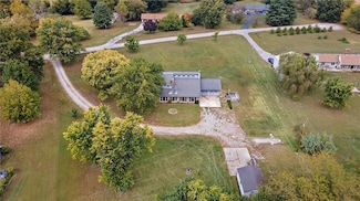 13809 E Saturn Dr, Peculiar, MO 64078