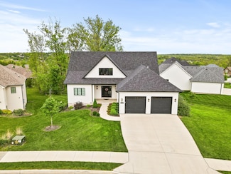 3001 Rivington Dr, Columbia, MO 65203