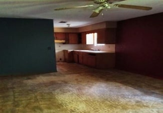 94 Roscoe Lee Cir, Wetumpka, AL 36092