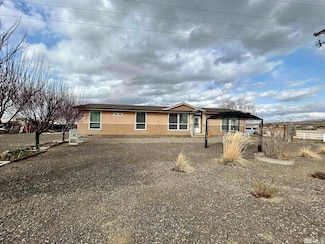 3045 Mercury Ave, Winnemucca, NV 89445