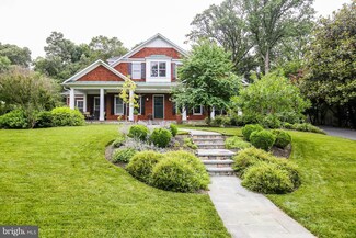 8620 Fenway Dr, Bethesda, MD 20817
