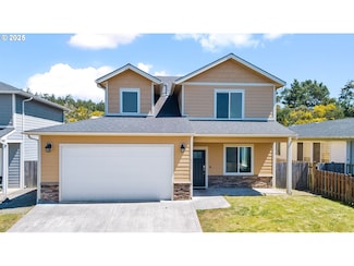 2337 Laura Ln, North Bend, OR 97459