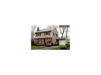 317 Sundale Rd, Akron, OH 44313