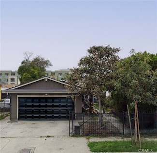 6907 Bonsallo Ave, Los Angeles, CA 90044