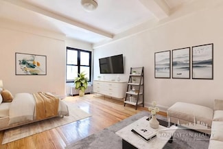 166 2nd Ave Unit 8 LM, New York, NY 10003