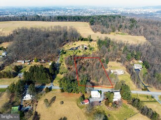 878 Freemansville Rd, Reading, PA 19607
