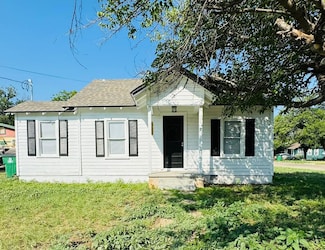 317 N Pierce St, San Angelo, TX 76901