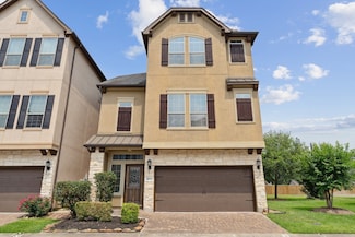 10122 Spring Shadows Park Cir, Houston, TX 77080