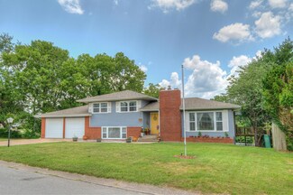 1203 Northwest Blvd, Neosho, MO 64850