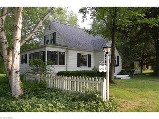 6573 Columbiana New Castle Rd, New Middletown, OH 44442