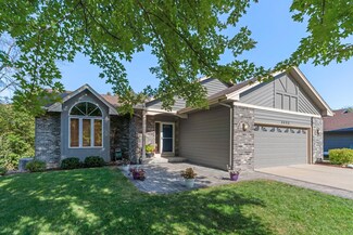 4690 W 144th St, Savage, MN 55378