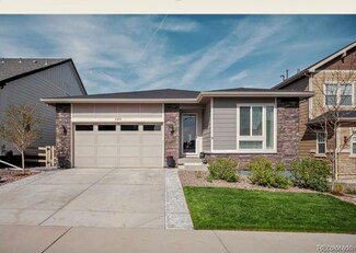 9055 Swan River St, Littleton, CO 80125